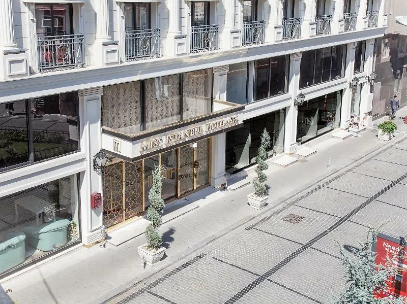 Miss Istanbul Hotel 4*,