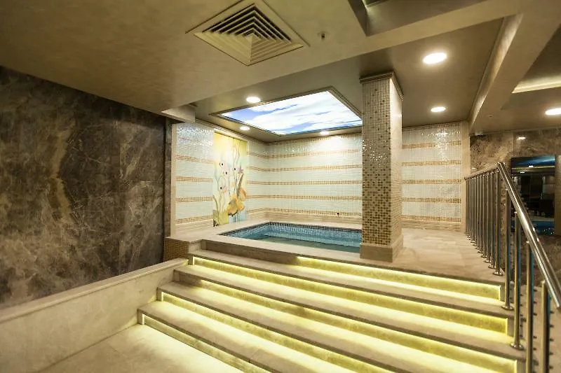 Miss Istanbul Hotel 4*,